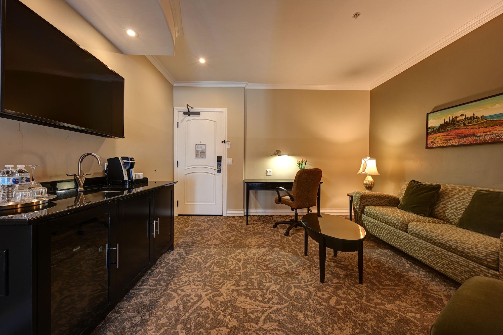 La Bellasera Hotel & Suites Paso Robles Exterior photo