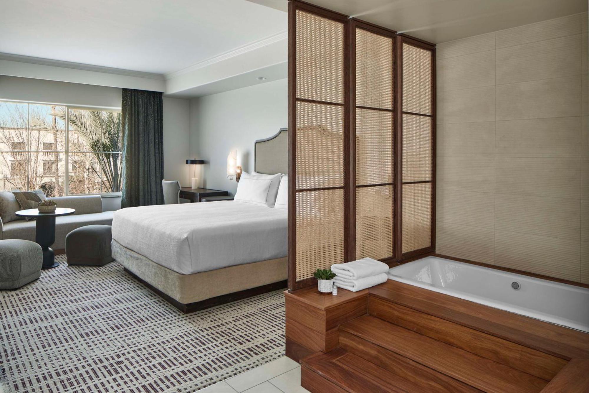 Bellasera Hotel & Suites Paso Robles, Tapestry By Hilton Exterior photo