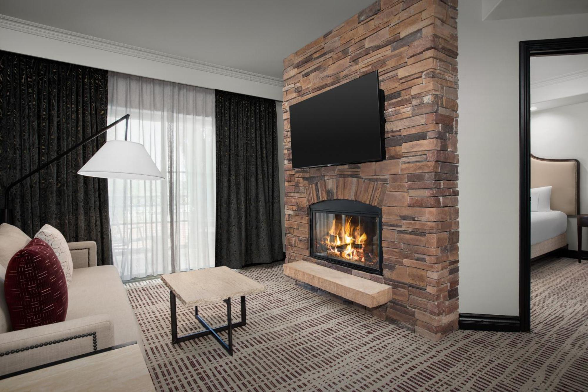 Bellasera Hotel & Suites Paso Robles, Tapestry By Hilton Exterior photo