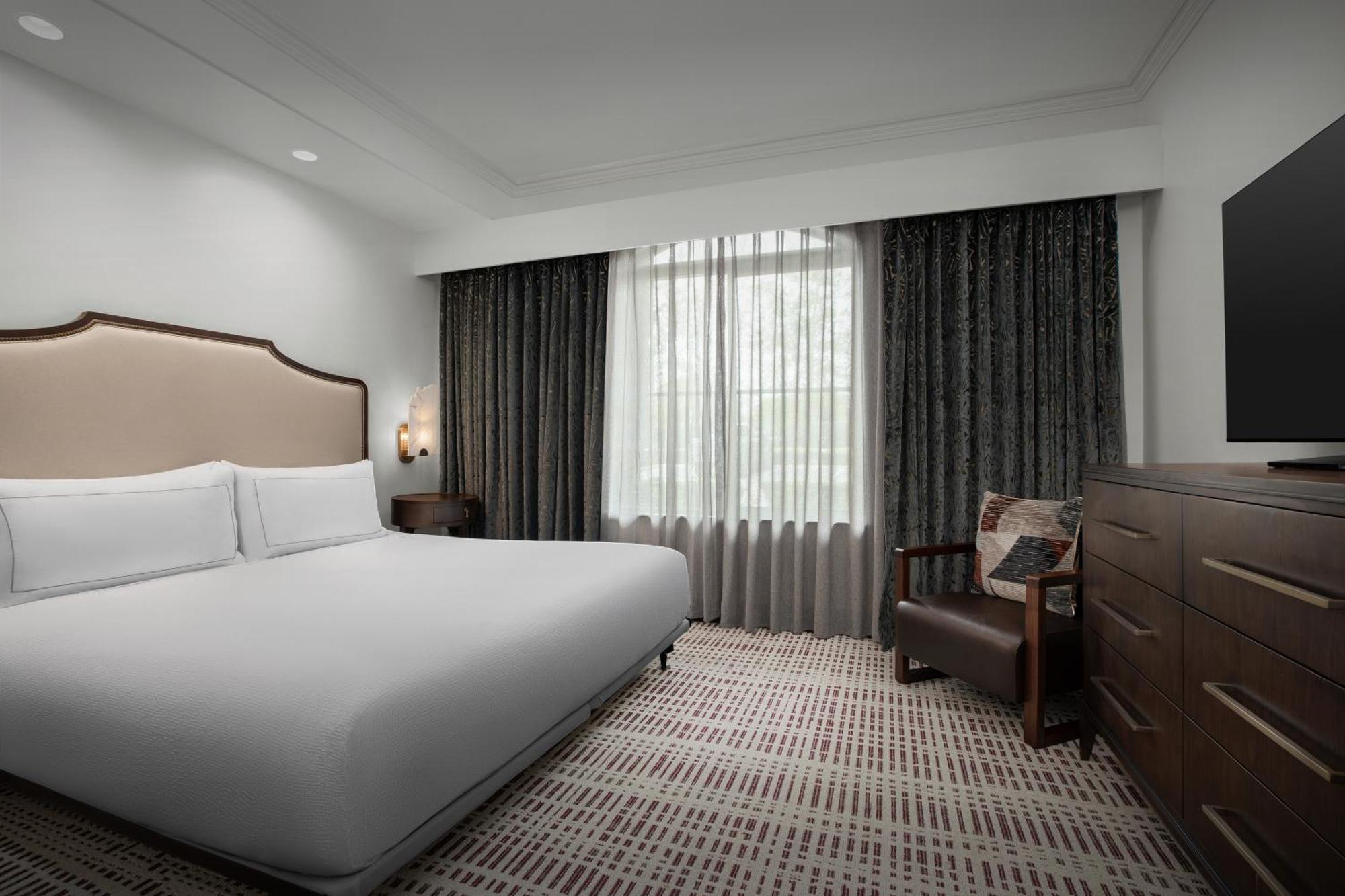 Bellasera Hotel & Suites Paso Robles, Tapestry By Hilton Exterior photo