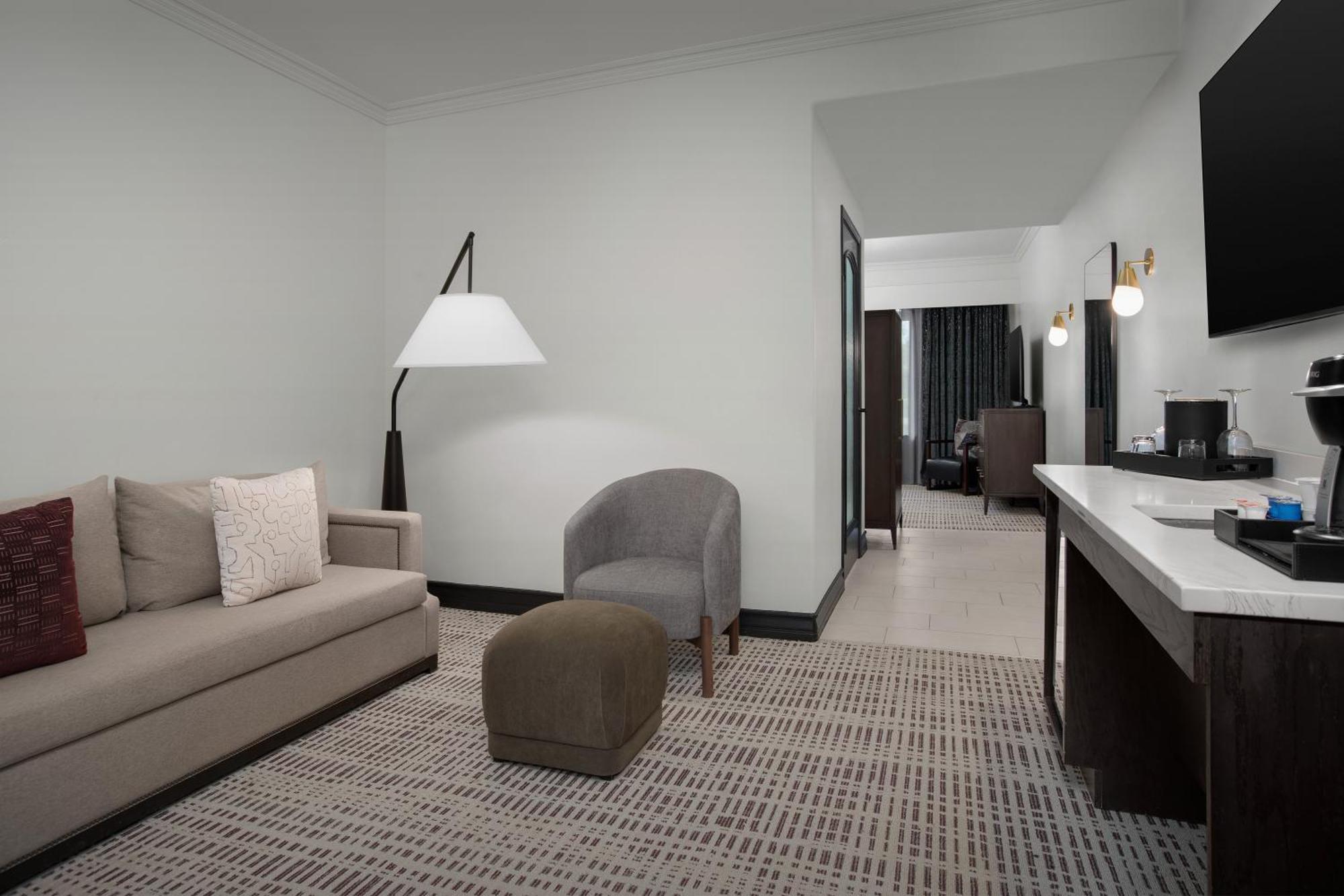 Bellasera Hotel & Suites Paso Robles, Tapestry By Hilton Exterior photo